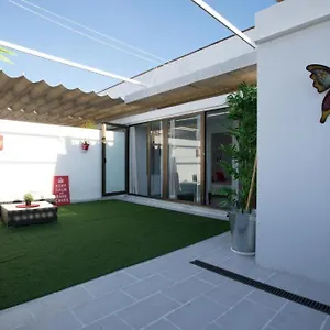 Aticos Magdalena Apartment Seville